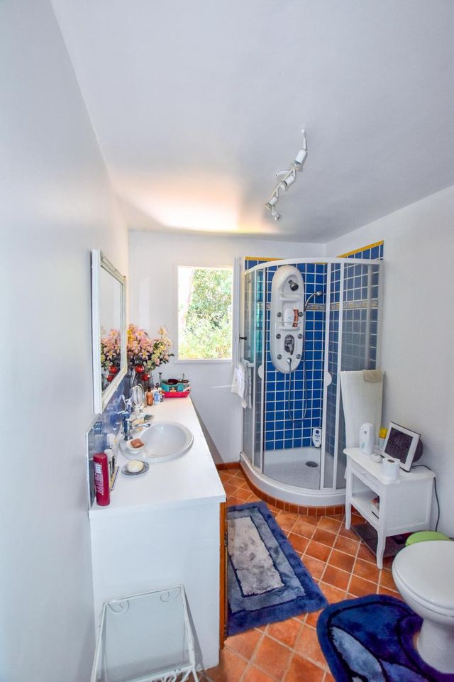 Maison à vendre - 5 pièces - 177 m2 - La Croix Valmer - 83 - PROVENCE-ALPES-COTE-D-AZUR