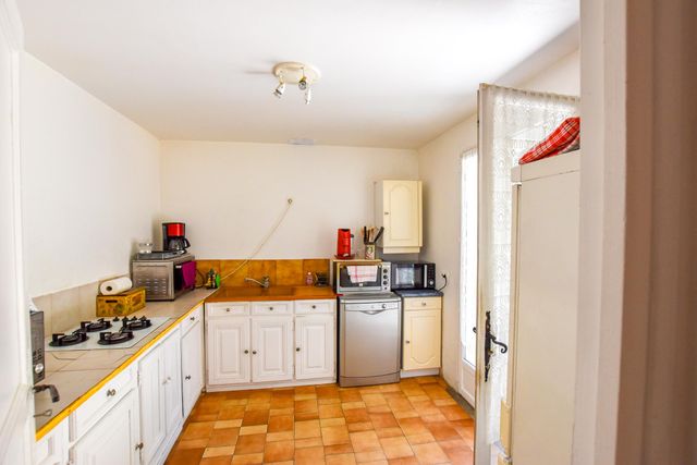 Maison à vendre - 5 pièces - 177 m2 - La Croix Valmer - 83 - PROVENCE-ALPES-COTE-D-AZUR