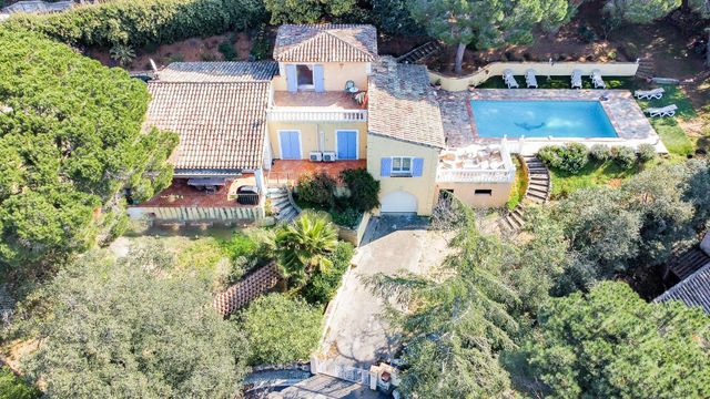 Maison &agrave; vendre - 5 pi&egrave;ces - 160 m2 - La Croix Valmer - 83 - PROVENCE-ALPES-COTE-D-AZUR