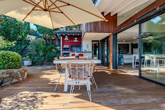 Maison à vendre - 11 pièces - 317 m2 - Cavalaire Sur Mer - 83 - PROVENCE-ALPES-COTE-D-AZUR