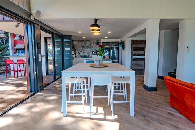 Maison à vendre - 11 pièces - 317 m2 - Cavalaire Sur Mer - 83 - PROVENCE-ALPES-COTE-D-AZUR