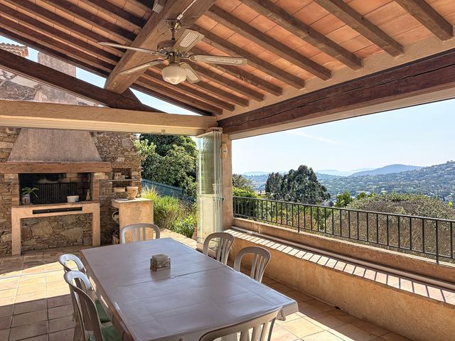 Maison &agrave; vendre - 5 pi&egrave;ces - 160 m2 - Cavalaire Sur Mer - 83 - PROVENCE-ALPES-COTE-D-AZUR