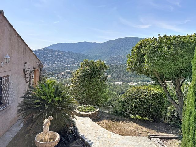 Maison &agrave; vendre - 5 pi&egrave;ces - 160 m2 - Cavalaire Sur Mer - 83 - PROVENCE-ALPES-COTE-D-AZUR
