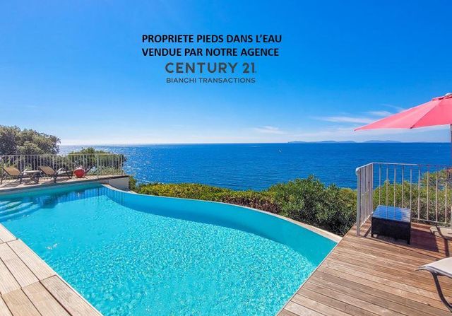 Maison à vendre LA CROIX VALMER