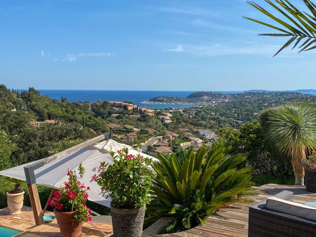 Maison à vendre - 5 pièces - 152 m2 - Cavalaire Sur Mer - 83 - PROVENCE-ALPES-COTE-D-AZUR