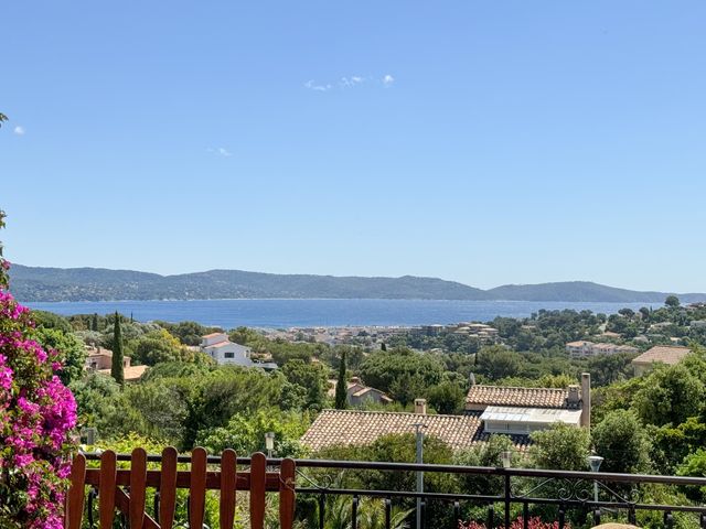 Maison à vendre - 7 pièces - 165 m2 - Cavalaire Sur Mer - 83 - PROVENCE-ALPES-COTE-D-AZUR