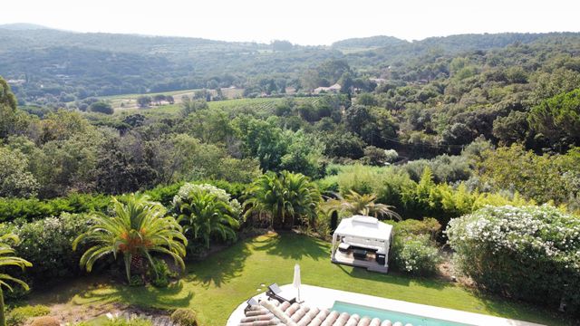 Maison à vendre - 6 pièces - 170 m2 - Gassin - 83 - PROVENCE-ALPES-COTE-D-AZUR