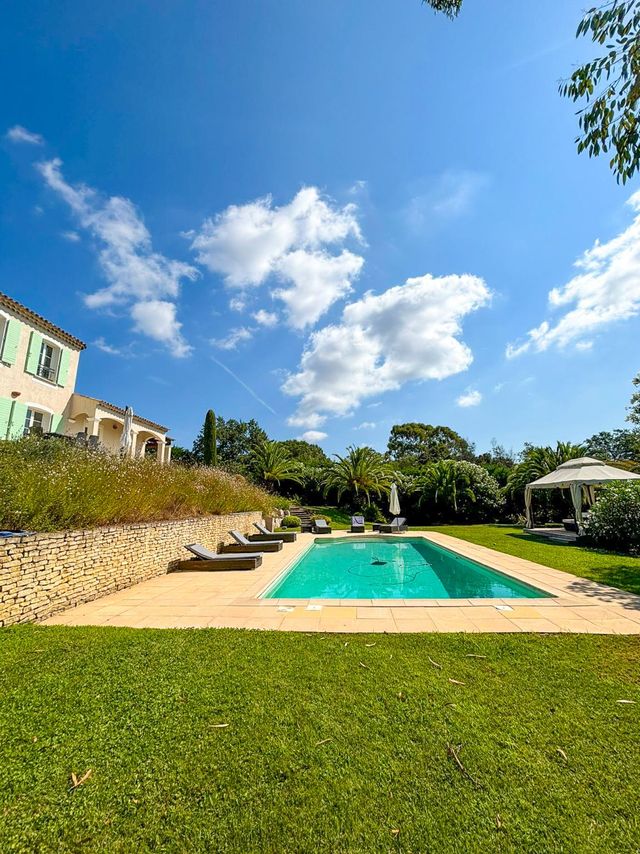 Maison à vendre - 6 pièces - 170 m2 - Gassin - 83 - PROVENCE-ALPES-COTE-D-AZUR