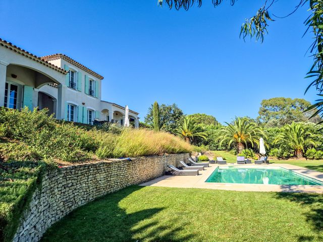 Maison à vendre - 6 pièces - 170 m2 - Gassin - 83 - PROVENCE-ALPES-COTE-D-AZUR