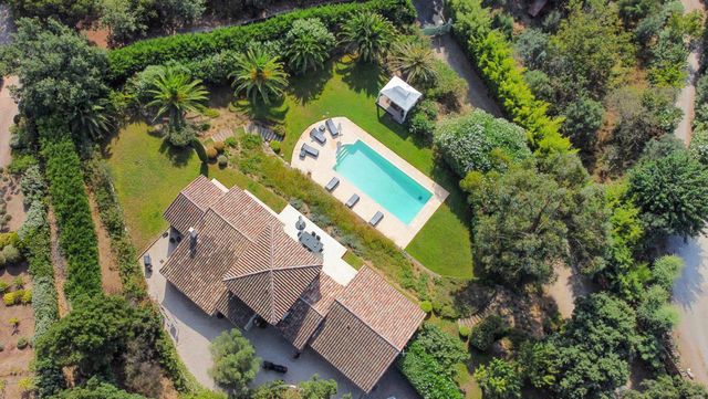 Maison à vendre - 6 pièces - 170 m2 - Gassin - 83 - PROVENCE-ALPES-COTE-D-AZUR