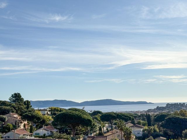 Maison à vendre - 5 pièces - 140 m2 - Cavalaire Sur Mer - 83 - PROVENCE-ALPES-COTE-D-AZUR