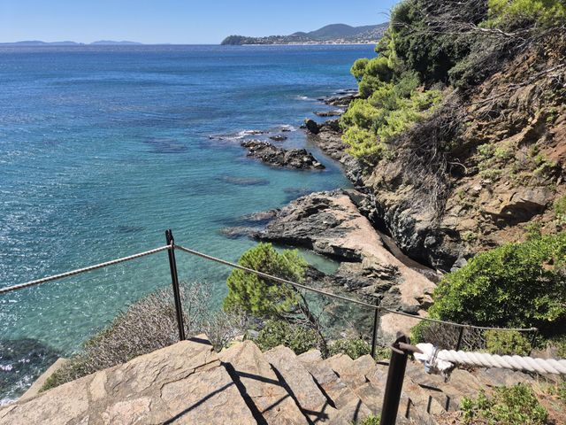 Maison à vendre - 8 pièces - 187 m2 - La Croix Valmer - 83 - PROVENCE-ALPES-COTE-D-AZUR