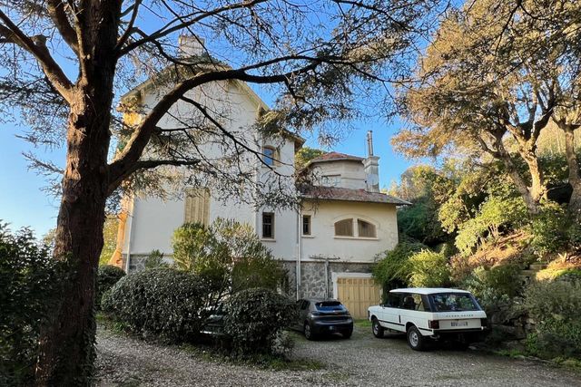 Maison à vendre - 10 pièces - 333,54 m2 - La Croix Valmer - 83 - PROVENCE-ALPES-COTE-D-AZUR