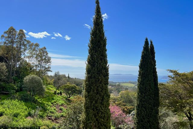 Maison à vendre - 10 pièces - 333,54 m2 - La Croix Valmer - 83 - PROVENCE-ALPES-COTE-D-AZUR