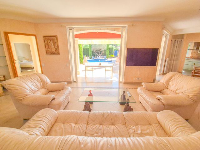 Maison &agrave; vendre - 6 pi&egrave;ces - 192 m2 - Cavalaire Sur Mer - 83 - PROVENCE-ALPES-COTE-D-AZUR