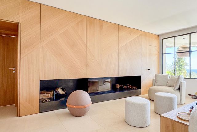 Maison à vendre - 7 pièces - 370 m2 - Cavalaire Sur Mer - 83 - PROVENCE-ALPES-COTE-D-AZUR