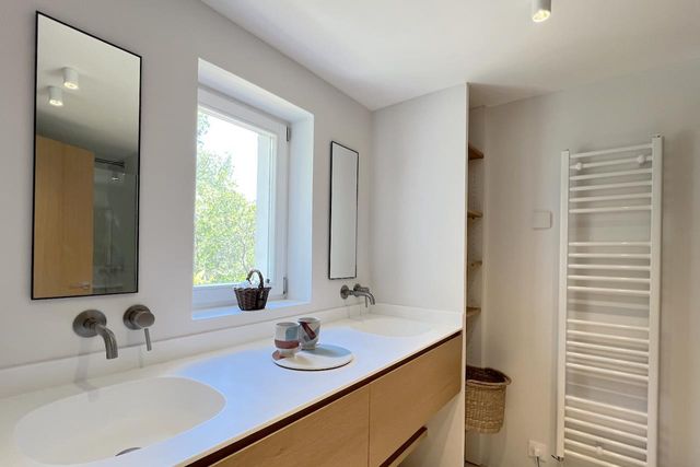 Maison à vendre - 7 pièces - 370 m2 - Cavalaire Sur Mer - 83 - PROVENCE-ALPES-COTE-D-AZUR