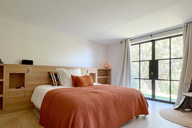 Maison à vendre - 7 pièces - 370 m2 - Cavalaire Sur Mer - 83 - PROVENCE-ALPES-COTE-D-AZUR