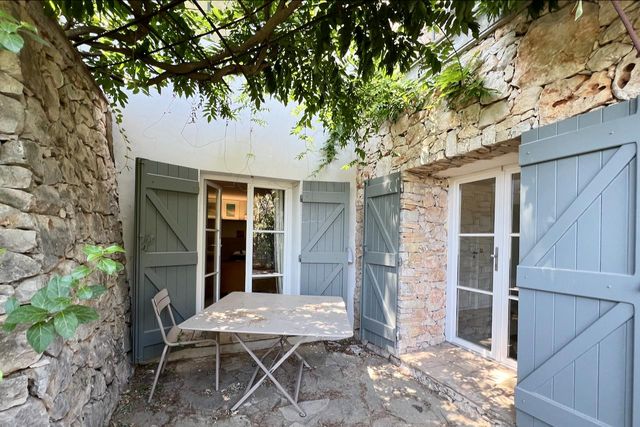 Maison à vendre - 7 pièces - 370 m2 - Cavalaire Sur Mer - 83 - PROVENCE-ALPES-COTE-D-AZUR