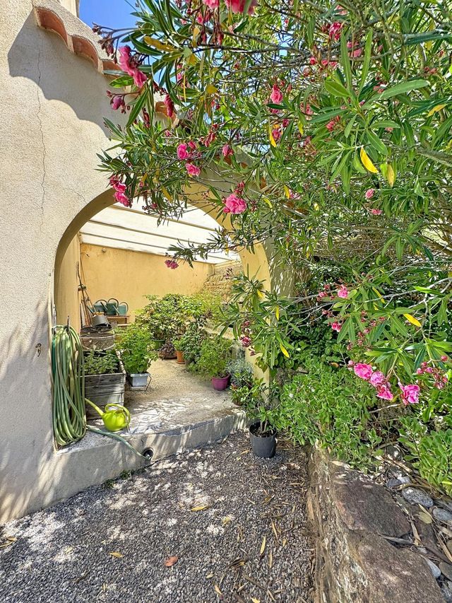 Maison &agrave; vendre - 5 pi&egrave;ces - 205 m2 - Cavalaire Sur Mer - 83 - PROVENCE-ALPES-COTE-D-AZUR