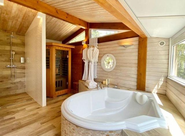 Maison à vendre - 8 pièces - 263 m2 - Cavalaire Sur Mer - 83 - PROVENCE-ALPES-COTE-D-AZUR