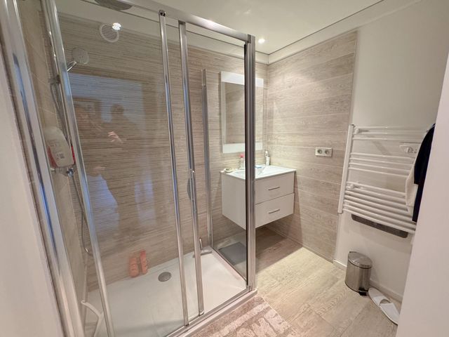 Maison à vendre - 7 pièces - 220 m2 - Cavalaire Sur Mer - 83 - PROVENCE-ALPES-COTE-D-AZUR