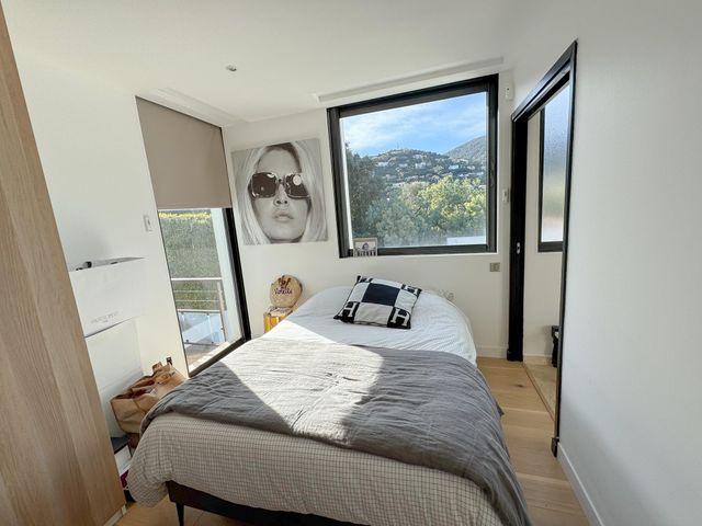 Maison à vendre - 7 pièces - 220 m2 - Cavalaire Sur Mer - 83 - PROVENCE-ALPES-COTE-D-AZUR