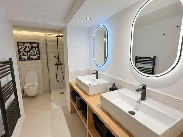 Maison à vendre - 6 pièces - 170 m2 - Cavalaire Sur Mer - 83 - PROVENCE-ALPES-COTE-D-AZUR