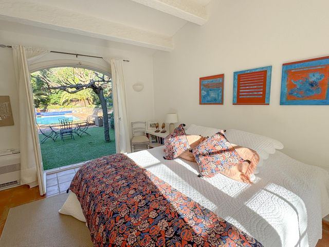 Maison à vendre - 6 pièces - 170 m2 - Cavalaire Sur Mer - 83 - PROVENCE-ALPES-COTE-D-AZUR