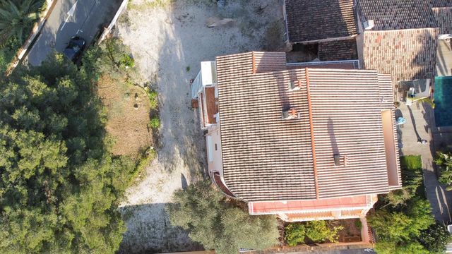 Maison à vendre - 8 pièces - 367 m2 - Cavalaire Sur Mer - 83 - PROVENCE-ALPES-COTE-D-AZUR