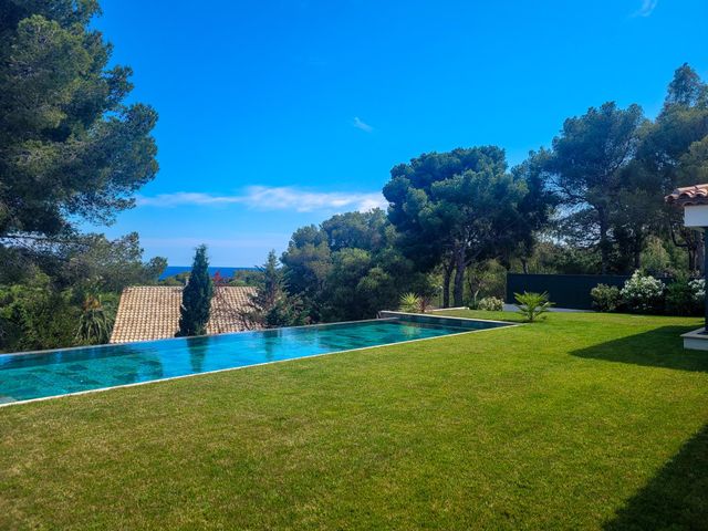 Maison &agrave; vendre - 9 pi&egrave;ces - 350 m2 - La Croix Valmer - 83 - PROVENCE-ALPES-COTE-D-AZUR