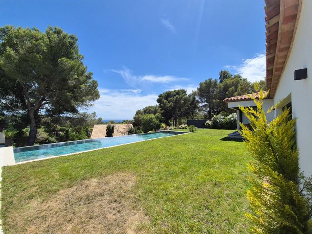 Maison &agrave; vendre - 9 pi&egrave;ces - 350 m2 - La Croix Valmer - 83 - PROVENCE-ALPES-COTE-D-AZUR