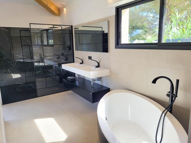 Maison &agrave; vendre - 9 pi&egrave;ces - 350 m2 - La Croix Valmer - 83 - PROVENCE-ALPES-COTE-D-AZUR