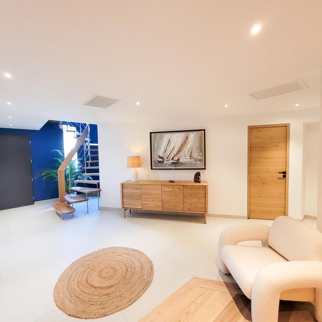 Maison &agrave; vendre - 9 pi&egrave;ces - 350 m2 - La Croix Valmer - 83 - PROVENCE-ALPES-COTE-D-AZUR