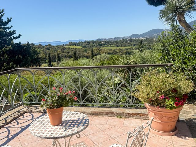 Maison &agrave; vendre - 6 pi&egrave;ces - 183 m2 - La Croix Valmer - 83 - PROVENCE-ALPES-COTE-D-AZUR