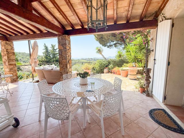 Maison &agrave; vendre - 6 pi&egrave;ces - 183 m2 - La Croix Valmer - 83 - PROVENCE-ALPES-COTE-D-AZUR