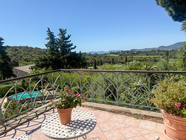 Maison &agrave; vendre - 6 pi&egrave;ces - 183 m2 - La Croix Valmer - 83 - PROVENCE-ALPES-COTE-D-AZUR