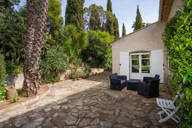 Maison &agrave; vendre - 6 pi&egrave;ces - 183 m2 - La Croix Valmer - 83 - PROVENCE-ALPES-COTE-D-AZUR