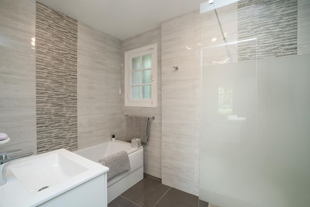 Maison &agrave; vendre - 6 pi&egrave;ces - 183 m2 - La Croix Valmer - 83 - PROVENCE-ALPES-COTE-D-AZUR