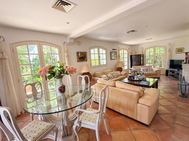 Maison &agrave; vendre - 6 pi&egrave;ces - 183 m2 - La Croix Valmer - 83 - PROVENCE-ALPES-COTE-D-AZUR