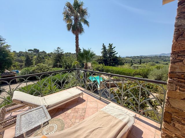 Maison &agrave; vendre - 6 pi&egrave;ces - 183 m2 - La Croix Valmer - 83 - PROVENCE-ALPES-COTE-D-AZUR