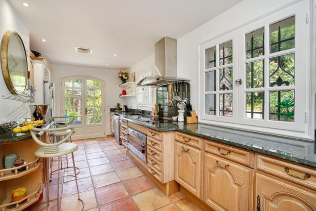 Maison &agrave; vendre - 6 pi&egrave;ces - 183 m2 - La Croix Valmer - 83 - PROVENCE-ALPES-COTE-D-AZUR