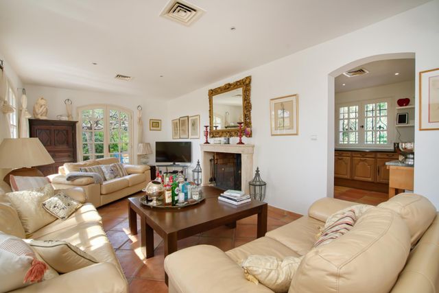 Maison &agrave; vendre - 6 pi&egrave;ces - 183 m2 - La Croix Valmer - 83 - PROVENCE-ALPES-COTE-D-AZUR