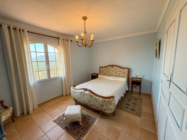 Maison &agrave; vendre - 7 pi&egrave;ces - 230 m2 - La Croix Valmer - 83 - PROVENCE-ALPES-COTE-D-AZUR