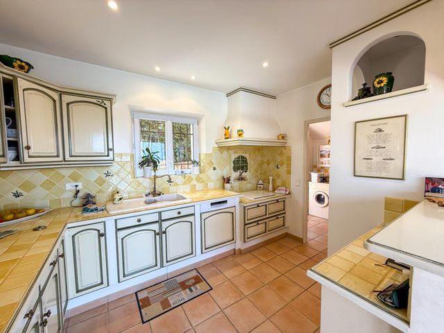 Maison &agrave; vendre - 7 pi&egrave;ces - 230 m2 - La Croix Valmer - 83 - PROVENCE-ALPES-COTE-D-AZUR