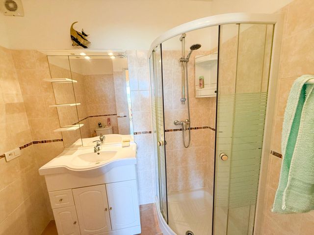 Maison &agrave; vendre - 7 pi&egrave;ces - 230 m2 - La Croix Valmer - 83 - PROVENCE-ALPES-COTE-D-AZUR