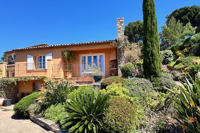 Maison &agrave; vendre - 7 pi&egrave;ces - 230 m2 - La Croix Valmer - 83 - PROVENCE-ALPES-COTE-D-AZUR