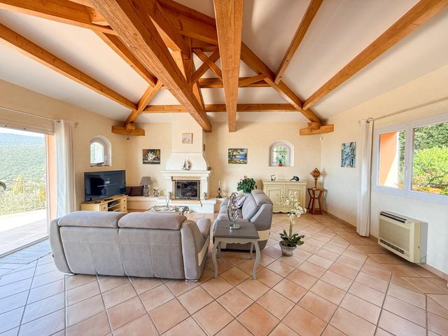 Maison &agrave; vendre - 7 pi&egrave;ces - 230 m2 - La Croix Valmer - 83 - PROVENCE-ALPES-COTE-D-AZUR