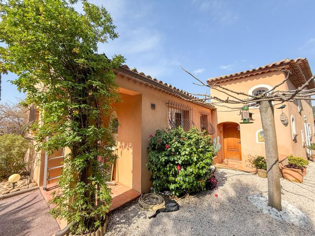 Maison &agrave; vendre - 7 pi&egrave;ces - 230 m2 - La Croix Valmer - 83 - PROVENCE-ALPES-COTE-D-AZUR