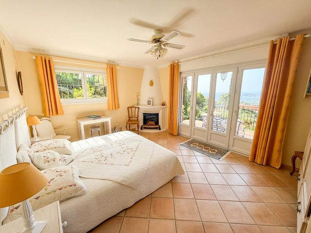 Maison &agrave; vendre - 7 pi&egrave;ces - 230 m2 - La Croix Valmer - 83 - PROVENCE-ALPES-COTE-D-AZUR